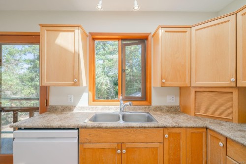 150 Jenkins Rd, Salt Spring, BC 