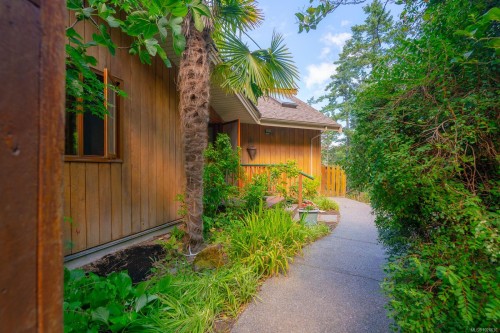 150 Jenkins Rd, Salt Spring, BC 
