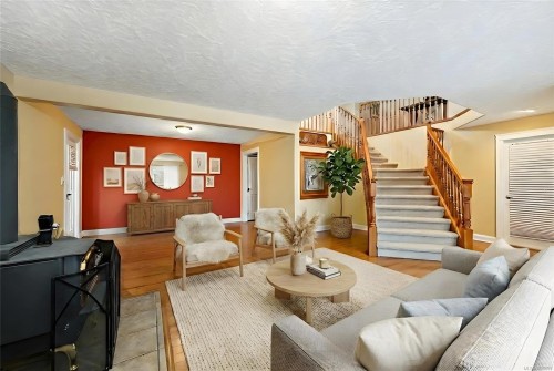 321 Wireless Rd, Comox, BC 