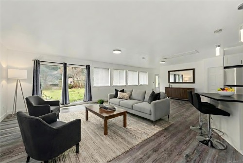 321 Wireless Rd, Comox, BC 