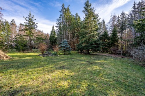 321 Wireless Rd, Comox, BC 