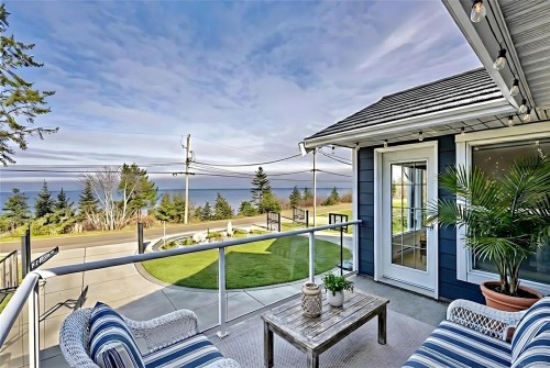 321 Wireless Rd, Comox, BC 