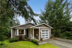 3251 Poppleton Rd  Nanaimo, BC V9T 4T4