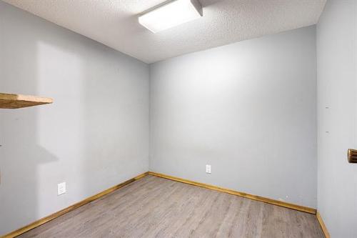 3 Menno Bay, Winnipeg, MB 