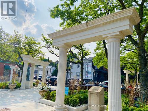 493A Danforth Avenue, Toronto, ON 