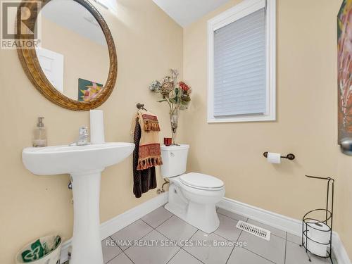 35 Wilmot Road, Brantford, ON - Indoor Photo Showing Bathroom