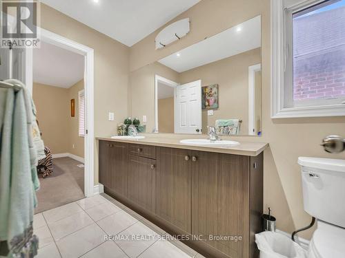 35 Wilmot Road, Brantford, ON - Indoor Photo Showing Bathroom