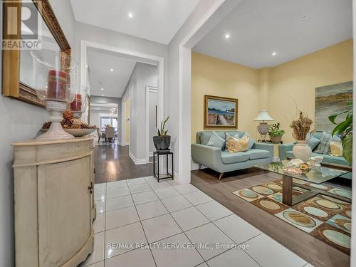 35 Wilmot Road, Brantford, ON - Indoor