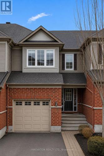 410 HEATHROW PRIVATE  Ottawa, ON K2S 0M9