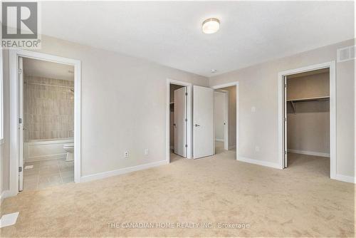 73 Hackamore Crescent, Ottawa, ON - Indoor Photo Showing Other Room