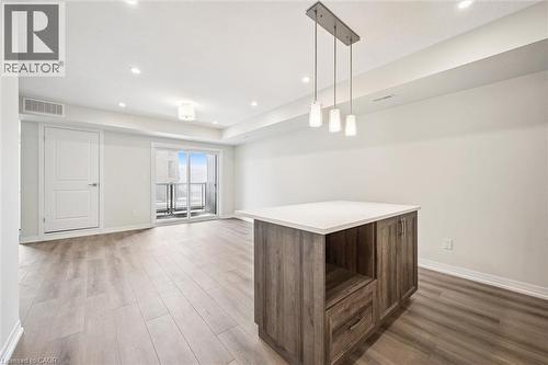 40 Urbane Boulevard, Kitchener, ON - Indoor Photo Showing Other Room