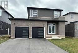 UPPER - 8088 CITATION ROAD  Niagara Falls, ON L2H 3H7