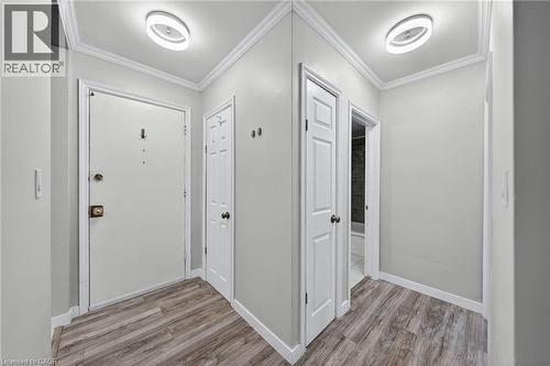 237 Mohawk Road E Unit# 7, Hamilton, ON - Indoor Photo Showing Other Room