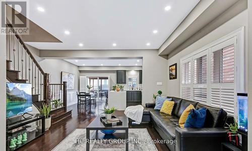 90 Boticelli Way, Vaughan, ON - Indoor Photo Showing Living Room