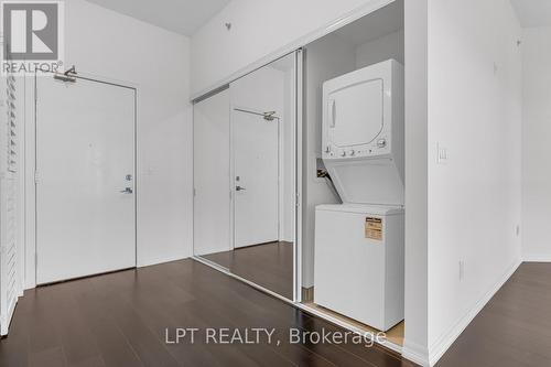 901 - 560 North Service Road N, Grimsby, ON - Indoor Photo Showing Laundry Room