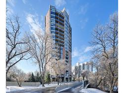 #901 10035 SASKATCHEWAN DR NW  Edmonton, AB T6E 4R4