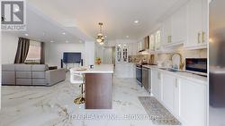 311 CONLEY STREET  Vaughan, ON L4J 2Z3