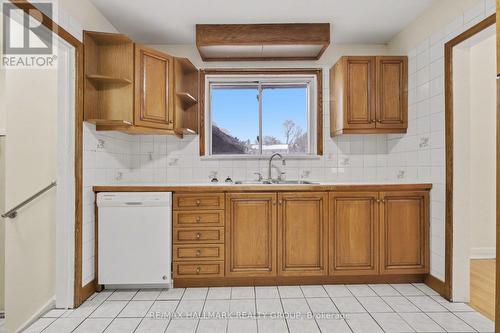 1299 Evans Boulevard, Ottawa, ON - Indoor Photo Showing Kitchen With Double Sink