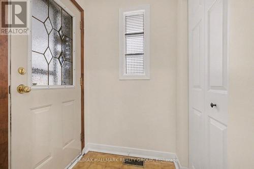 1299 Evans Boulevard, Ottawa, ON - Indoor Photo Showing Other Room
