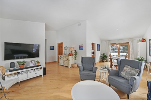 Living Room - 1125 Grand Rg St-Charles, Saint-Paul-D'Abbotsford, QC 