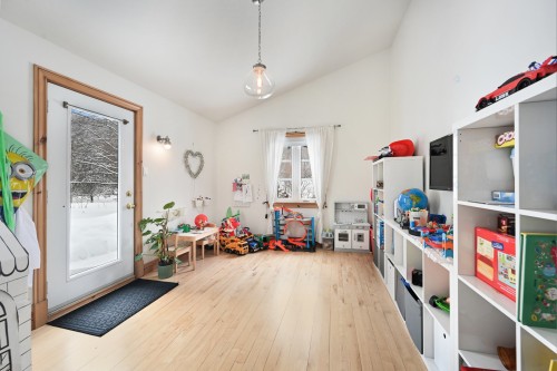 Game Room - 1125 Grand Rg St-Charles, Saint-Paul-D'Abbotsford, QC 