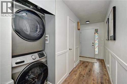 39 Southwood Drive, Kitchener, ON - Indoor Photo Showing Laundry Room