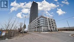 425 - 36 ZORRA STREET  Toronto, ON M8Z 0G5