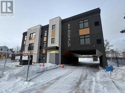 201 - 60 DONALD STREET  Barrie (Queen's Park), ON L4N 1E3