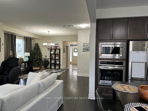 1317 Raspberry Terrace, Milton, ON - Indoor Photo Showing Other Room