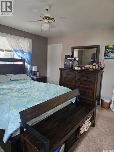 101 3Rd Street W, Leader, SK - Indoor Photo Showing Bedroom