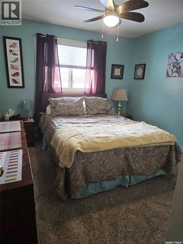 101 3Rd Street W, Leader, SK - Indoor Photo Showing Bedroom
