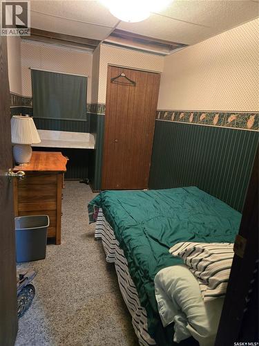 101 3Rd Street W, Leader, SK - Indoor Photo Showing Bedroom
