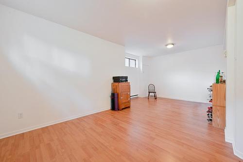 Salle familiale - 654Z Av. Pine, Saint-Lambert, QC - Indoor Photo Showing Other Room