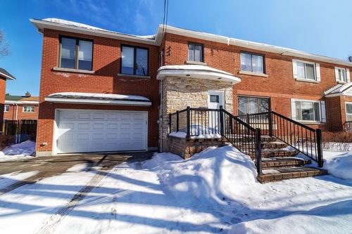 325 Rue Gratton  Montréal (Saint-Laurent), QC H4M 2C8