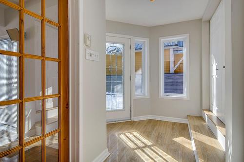 Hall d'entrée/Vestibule - 230 Rue Larose, Dunham, QC - Indoor Photo Showing Other Room