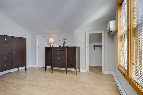 Chambre à coucher - 230 Rue Larose, Dunham, QC - Indoor Photo Showing Other Room