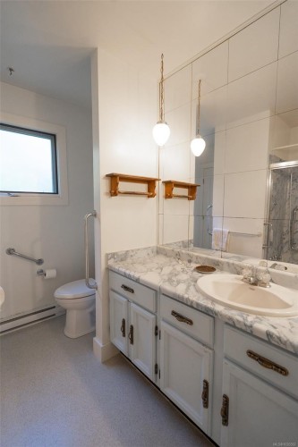 354 Old Scott Rd, Salt Spring, BC 