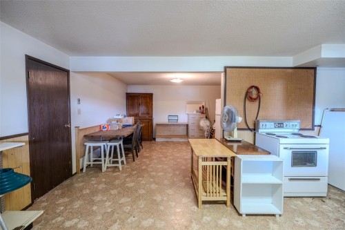 354 Old Scott Rd, Salt Spring, BC 