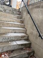 B - 31 IRWIN DRIVE N  Whitby, ON L1N 9B8