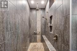 Spa-like shower to relax and unwind - 