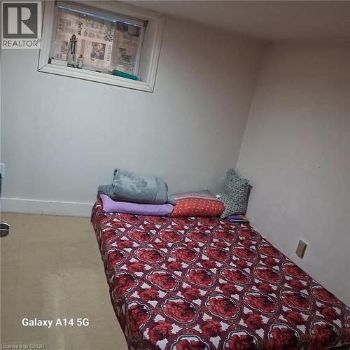 287 Blucher Road, Kitchener, ON - Indoor Photo Showing Bedroom