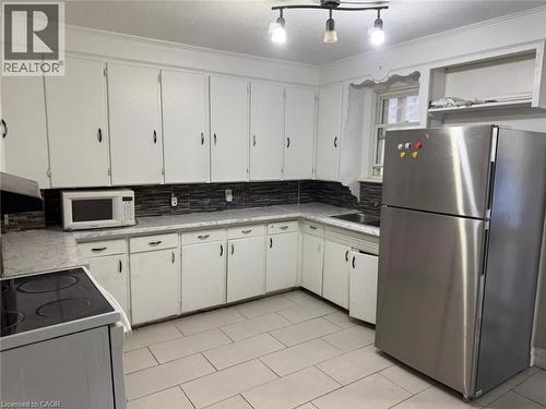 287 Blucher Road, Kitchener, ON - Indoor Photo Showing Kitchen