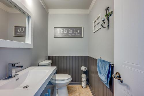 Powder room - 1146 Rue De L'Acajou, Saint-Jérôme, QC - Indoor Photo Showing Bathroom