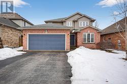 1063 THORNLEY STREET  London South (South L), ON N6K 4V4