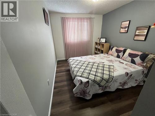 258 Sophia Crescent, Kitchener, ON - Indoor Photo Showing Bedroom