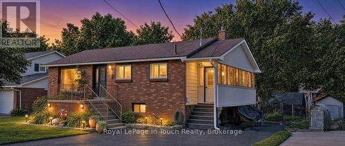8 Cyril Martin Place, Severn (Coldwater), ON 