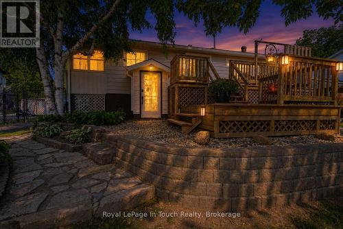 8 Cyril Martin Place, Severn (Coldwater), ON 