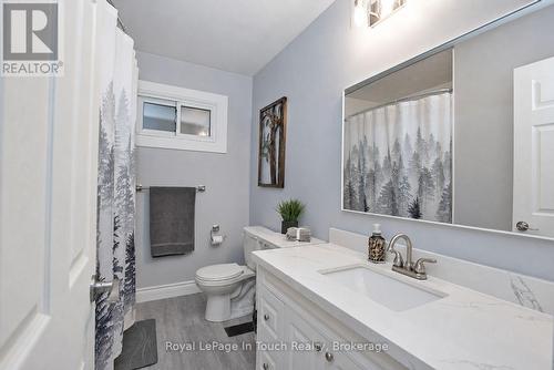 8 Cyril Martin Place, Severn (Coldwater), ON 
