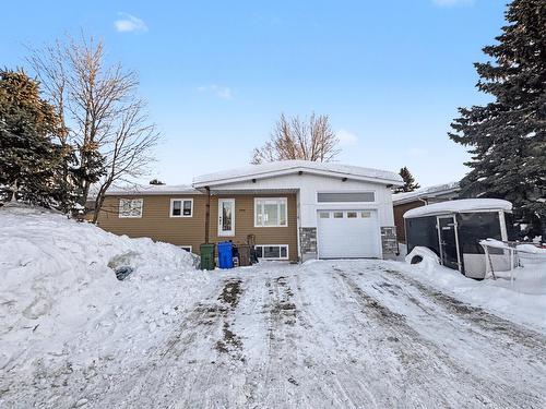 584 Rue Filiatrault  Rouyn-Noranda, QC J9X 5M7