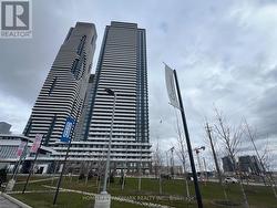 319 - 195 COMMERCE STREET  Vaughan, ON L4K 5Z7